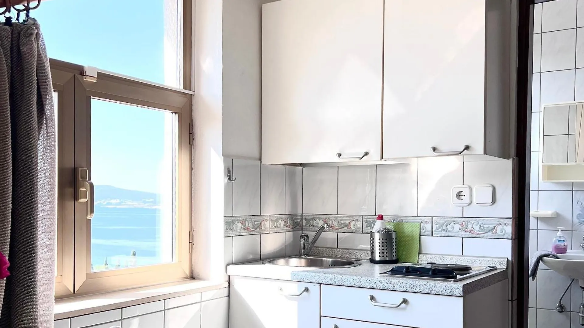 Studio Crikvenica 5555E 公寓